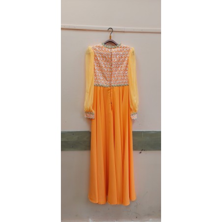 Платье женское(оранжевое), концертное народное